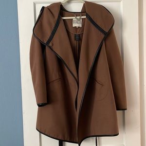 BB Dakota hooded jacket with leather piping